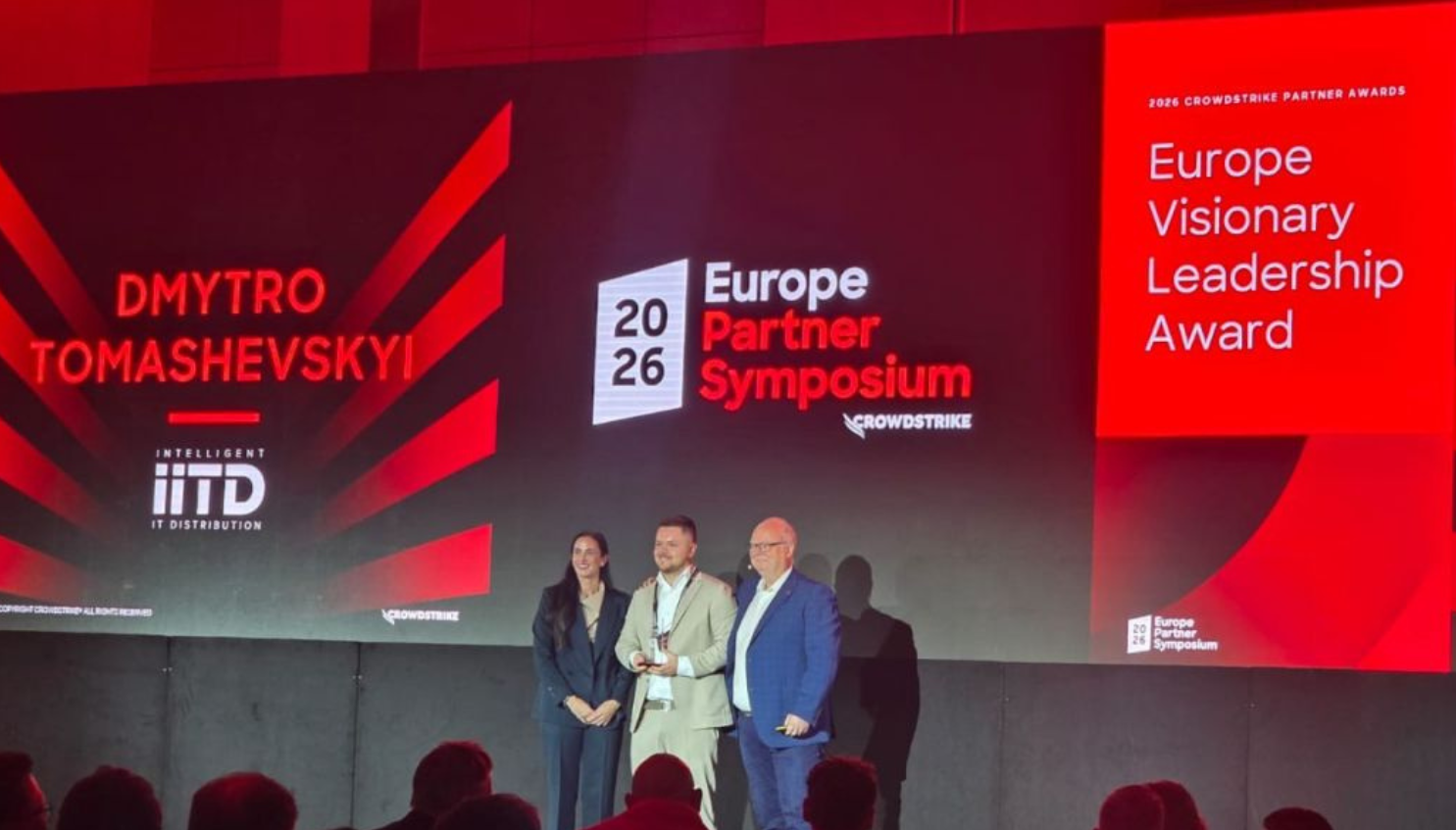 Международное признание лидерства: соучредитель iIT Distribution получил Visionary Leadership Award от CrowdStrike - изображение 3